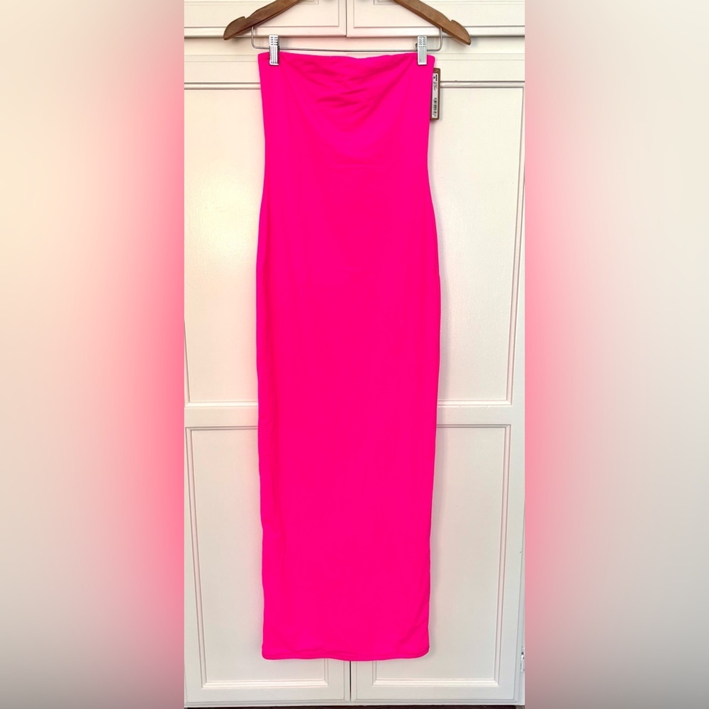 SKIMS Fits Everybody Tube Dress in Neon Pink - Picture 3 of 9